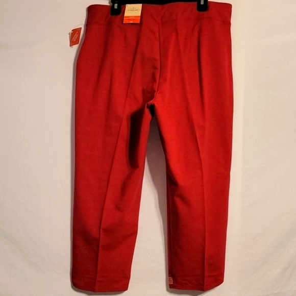 st John's Bay French Terry Capri Pants - Picture 3 of 10
